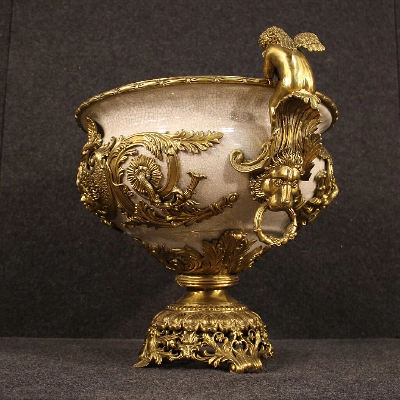 Coppa francese in ceramica e metallo dorato 1065244