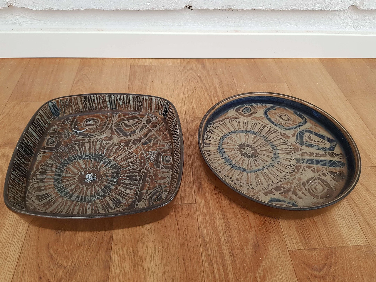Pair of porcelain plates, Royal Copenhagen by Nils Thorsson, 60s 1065636