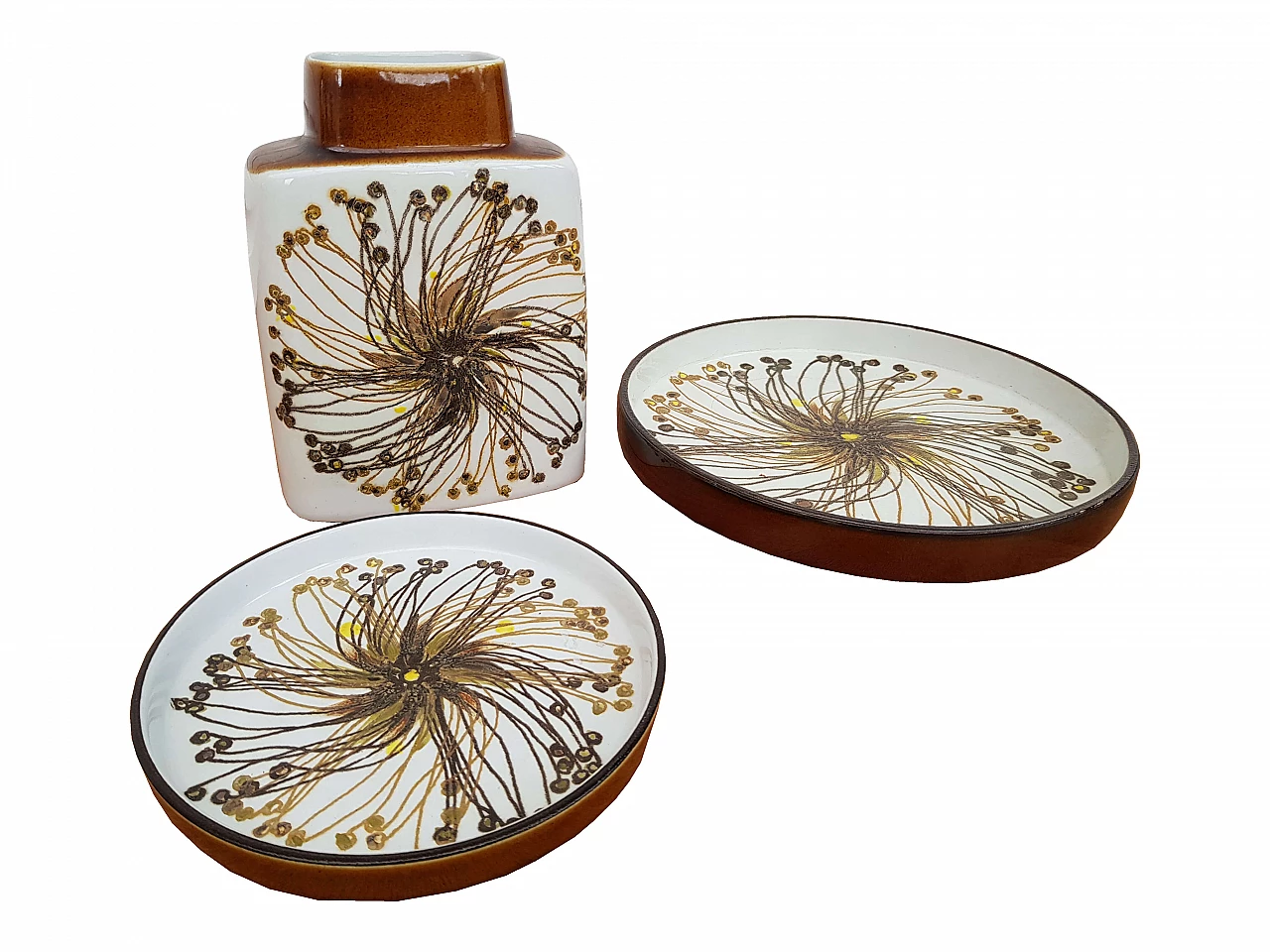 Royal Copenhagen, Danish porcelain set, vase, two plates, 60s 1066089