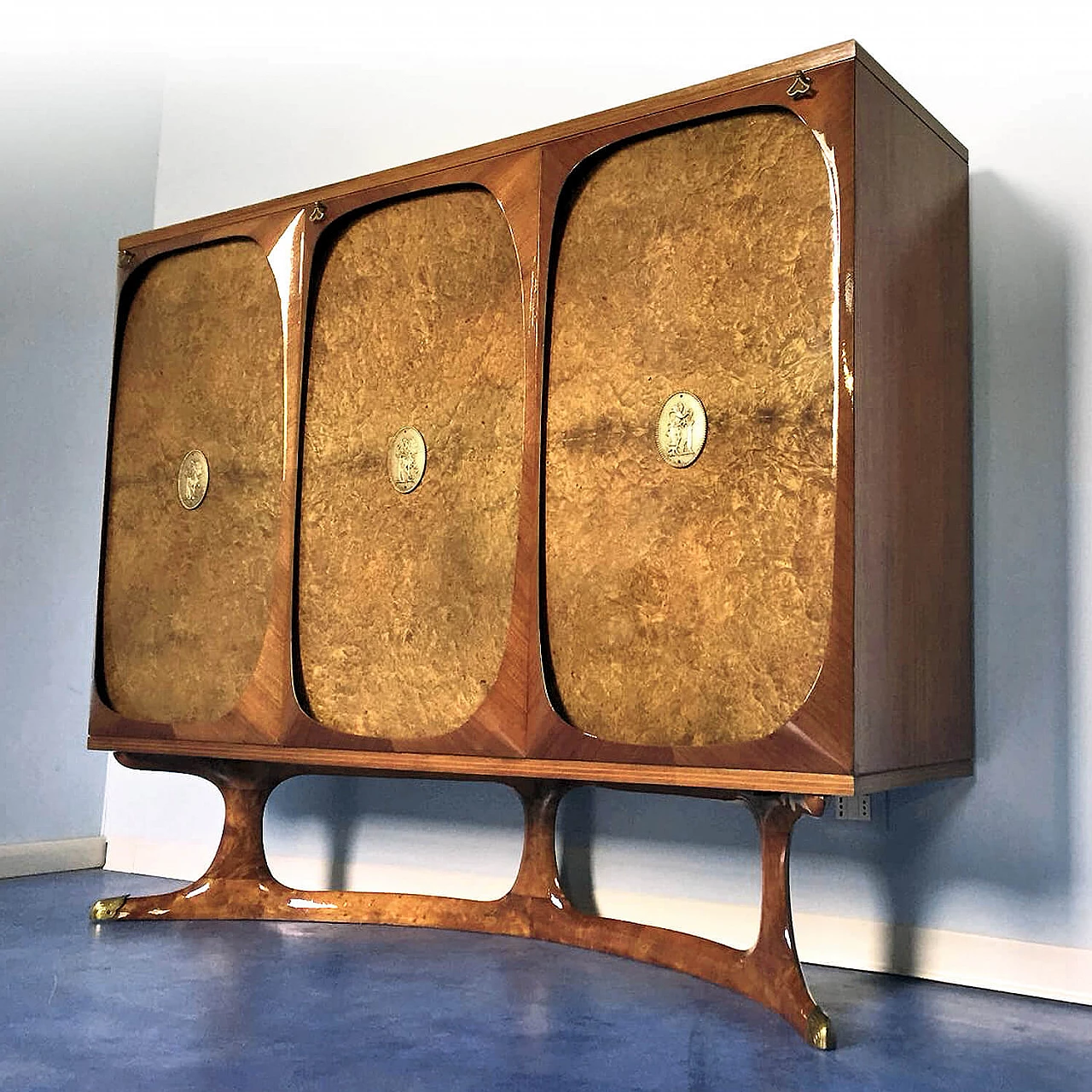 Italian sideboard with three doors made of birch-root briarwood from Dassi, 1950s 1066503