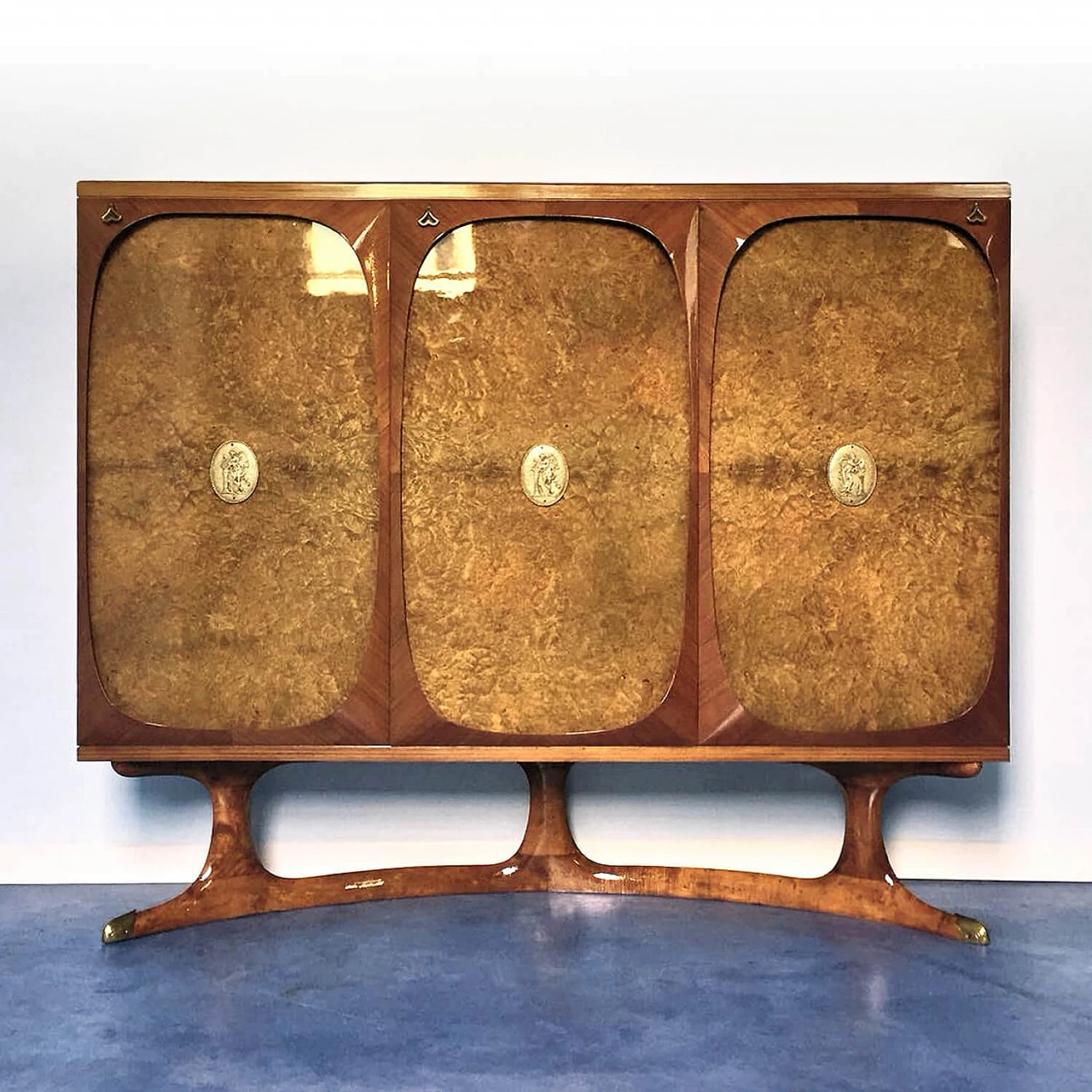 Italian sideboard with three doors made of birch-root briarwood from Dassi, 1950s 1066504
