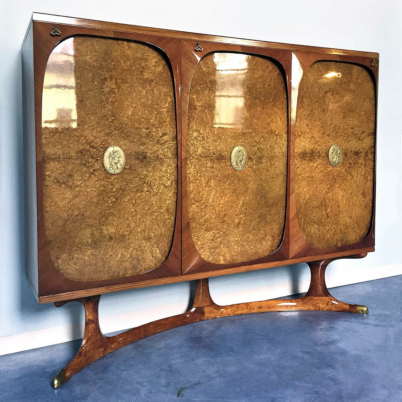 Italian sideboard with three doors made of birch-root briarwood from Dassi, 1950s 1066507