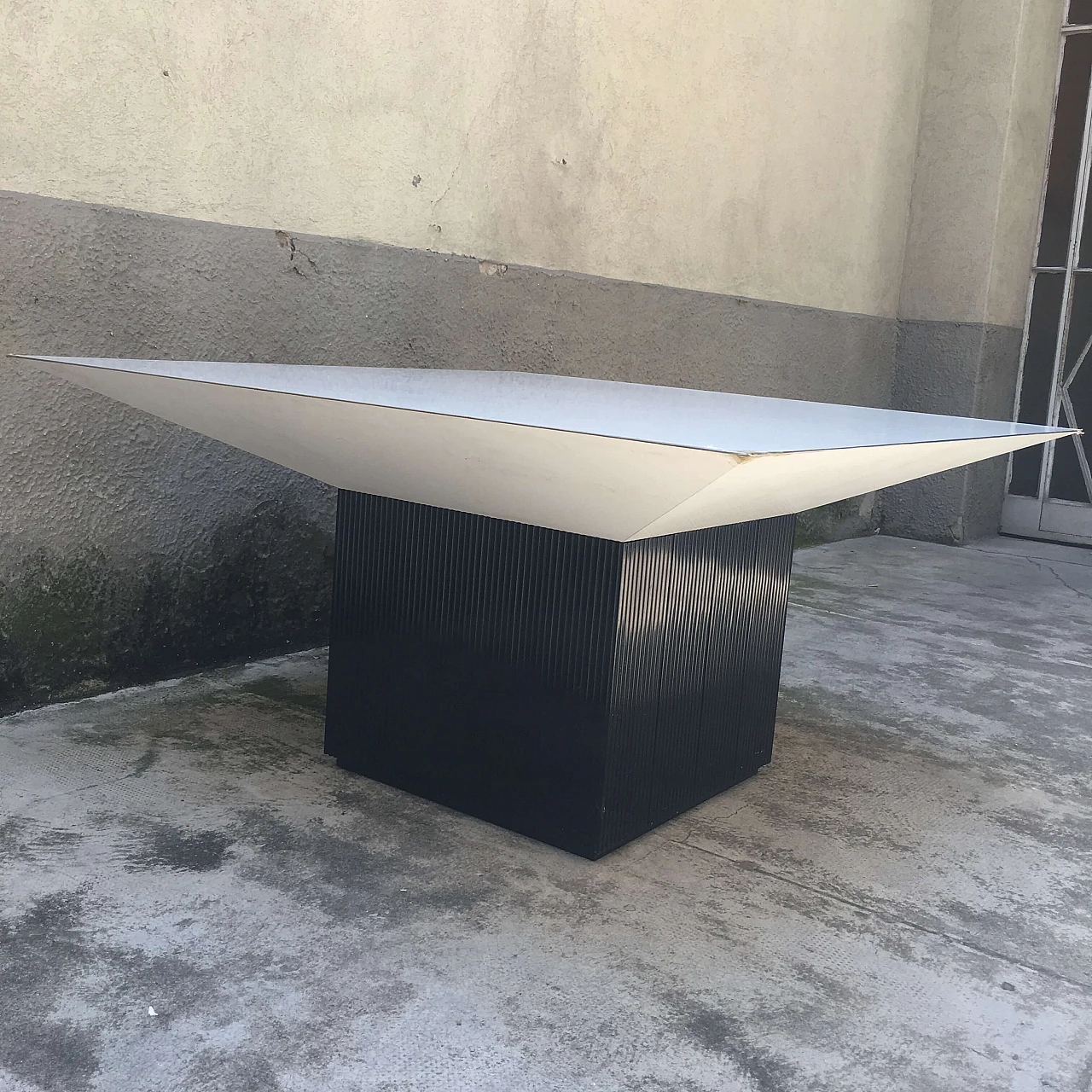 Very rare Park Avenue squared table by Sergio Asti for Knoll, Italy, 70s 1066587