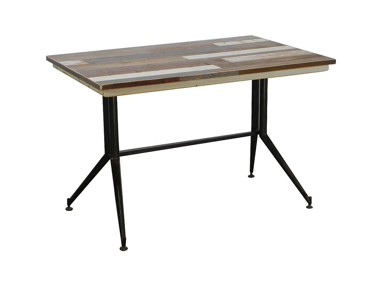 Table with wooden patchwork top 1067365