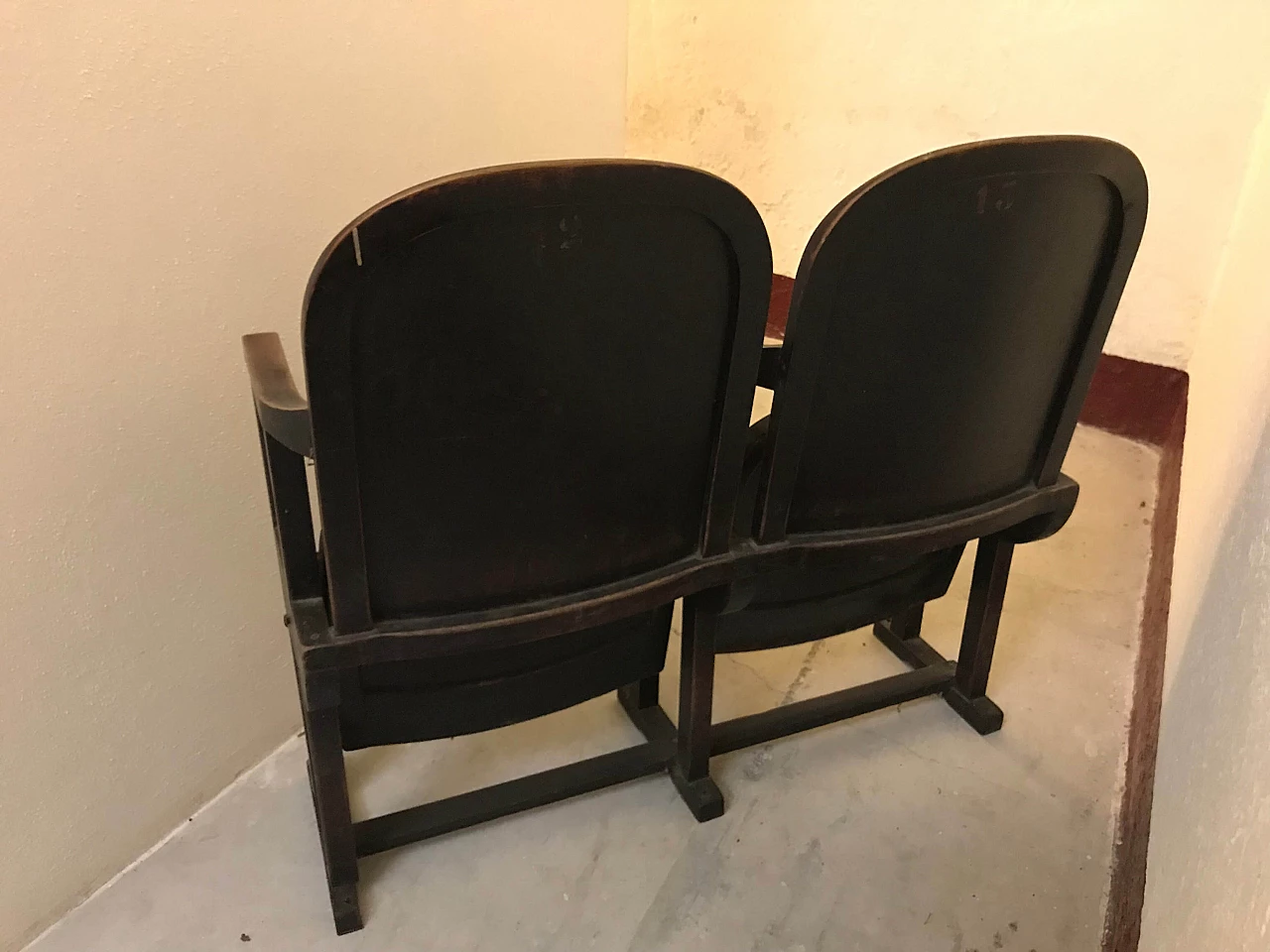 Pair of theatre chairs, beginning of 900 1067831