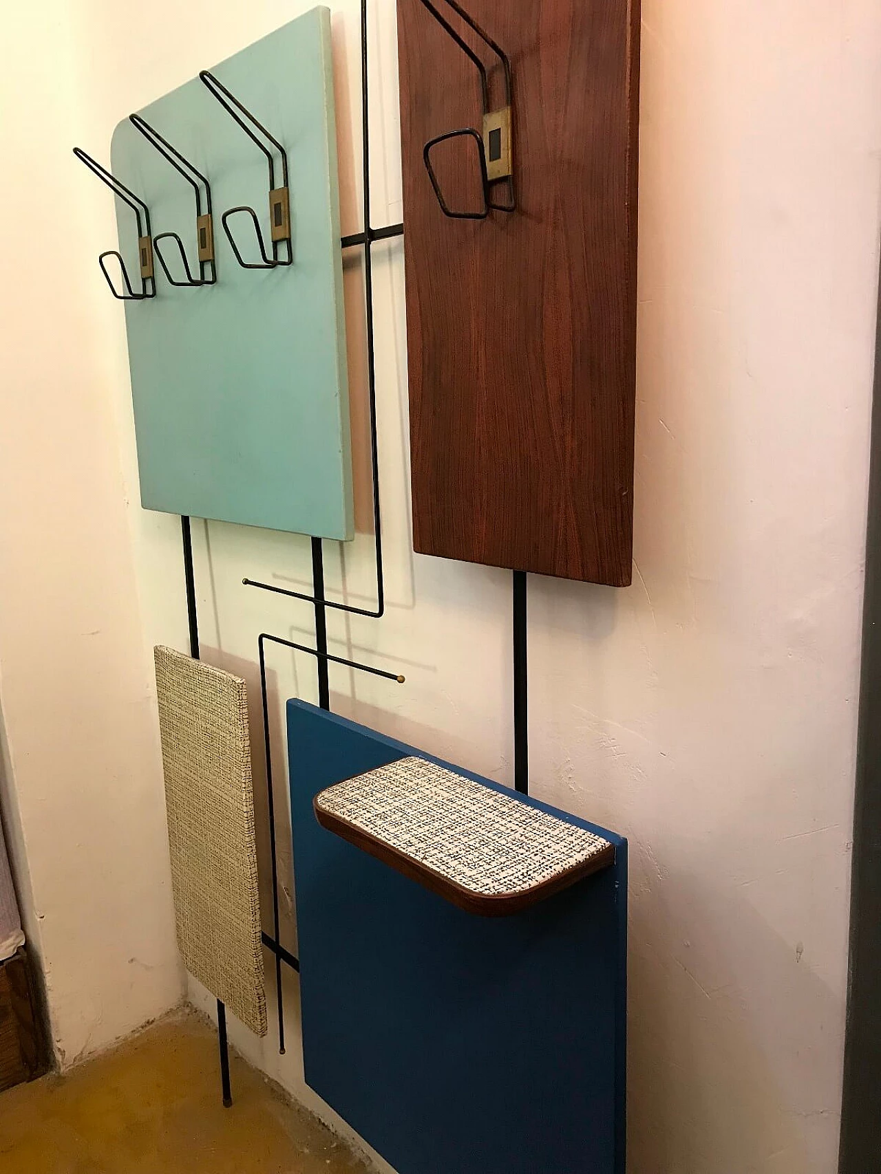 Appendiabiti da parete anni '60 9