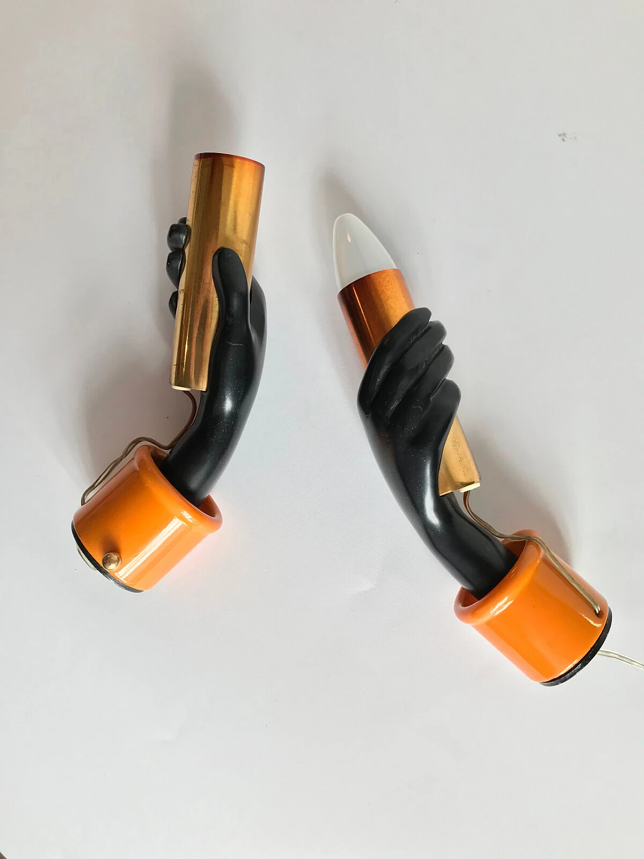 Pair of English hand shaped wall lights, 1930s 2