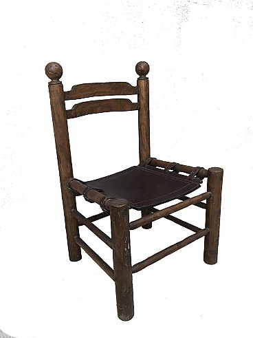 Sedia in cuoio e legno massiccio , anni 60