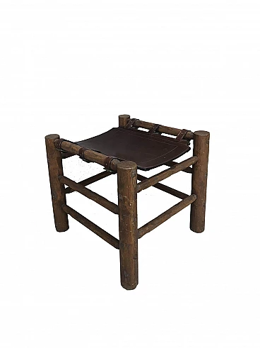 Sgabello in cuoio e legno massiccio, anni '60