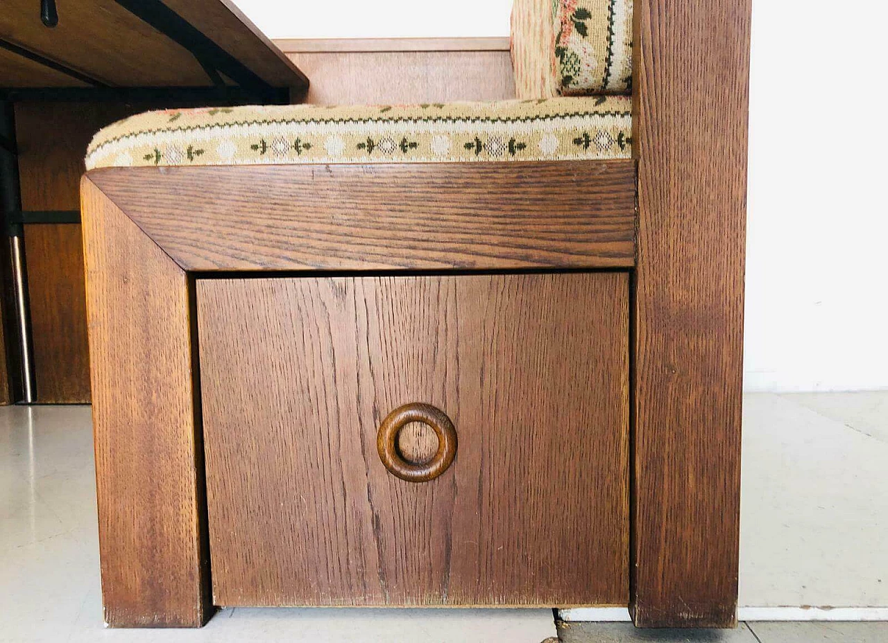 Corner living room with coffee table, '60s 1068817