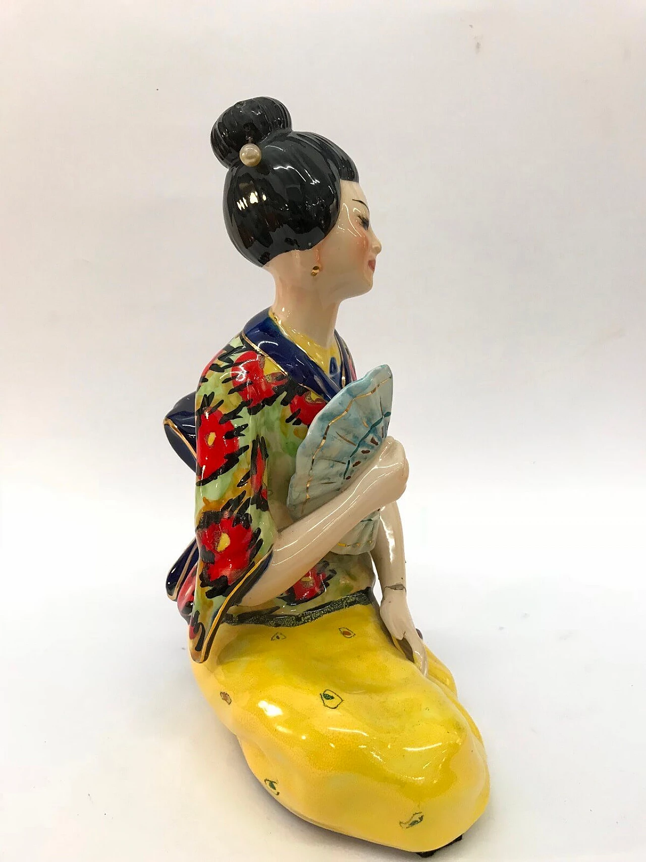 Scultura di Geisha in ceramica colorata, anni '50 2