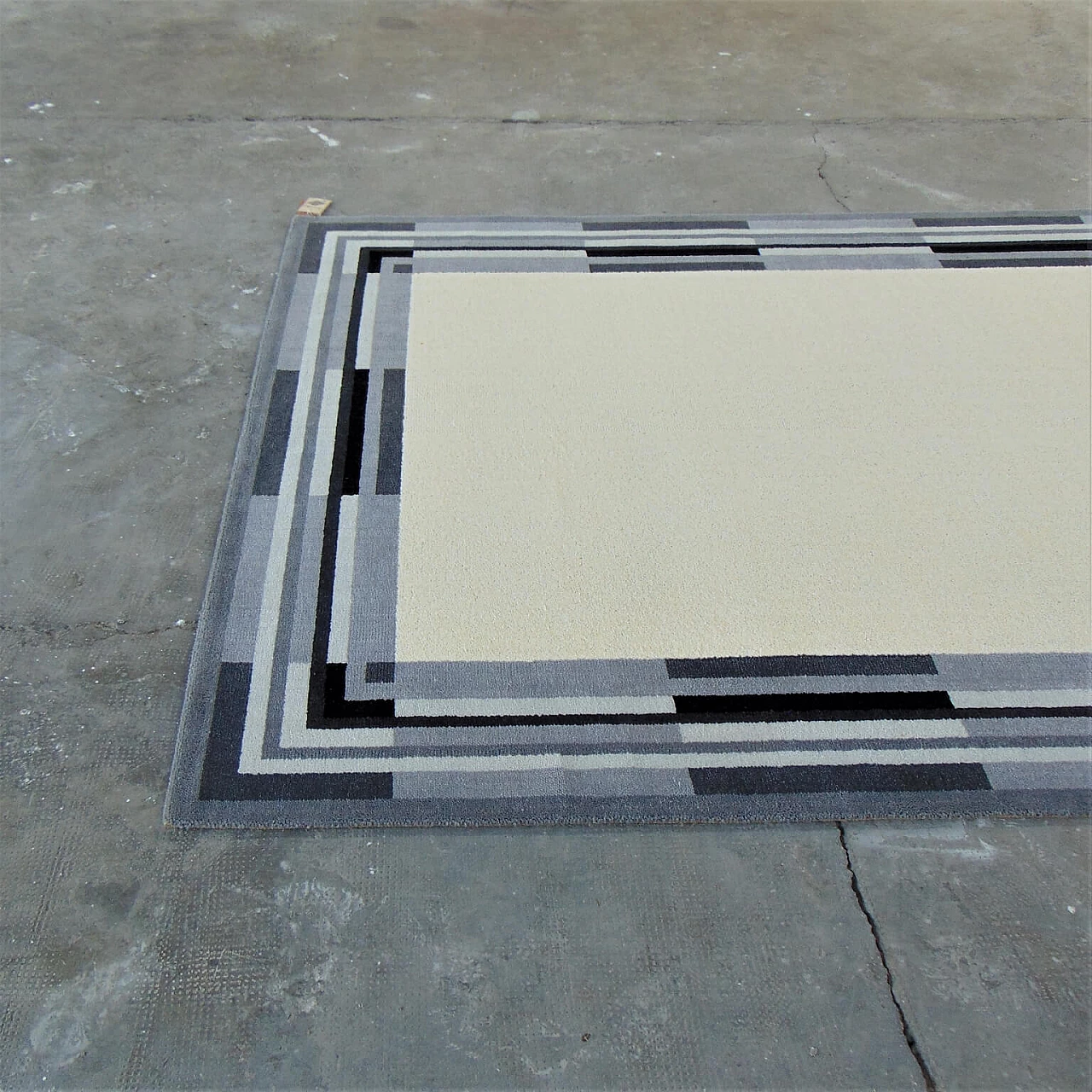 Danish Axminster Rug by EGE Pure New Wool, Cream Background Dark Rim, 1980s 1069304