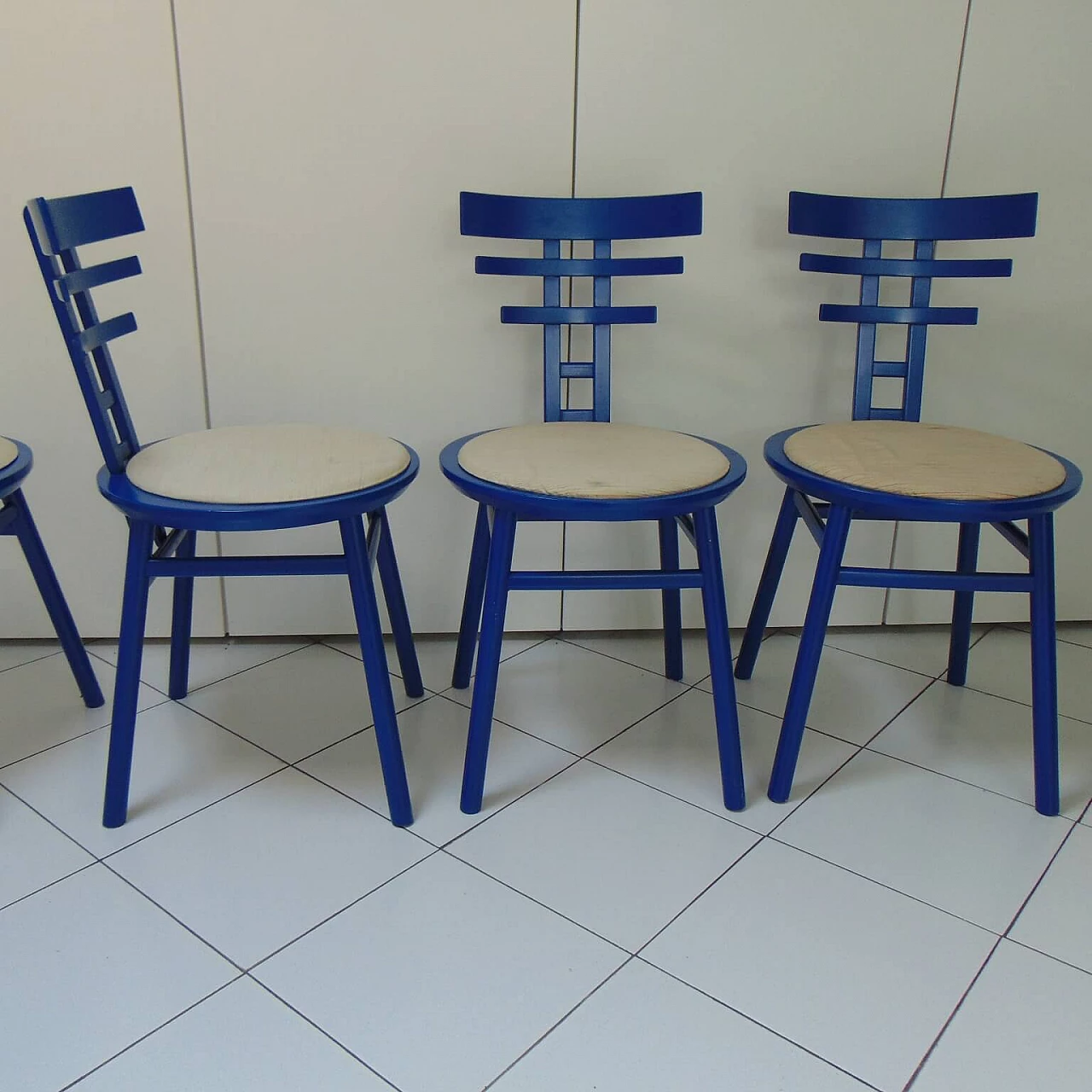 4 sedie blu di De Pas, D'urbino, Lomazzi per Sormani, anni '80 1069342