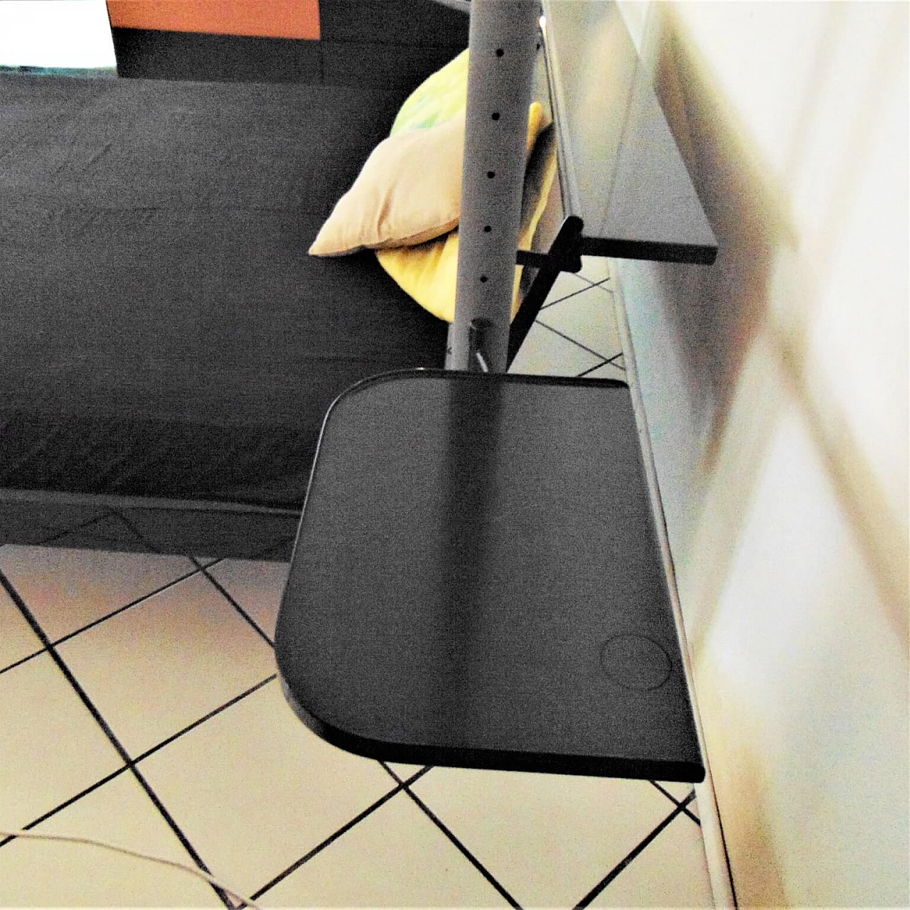 Letto a baldacchino e cassettiera lacca satin e lucido scuro, Sormani, Italia, 1989 1069389