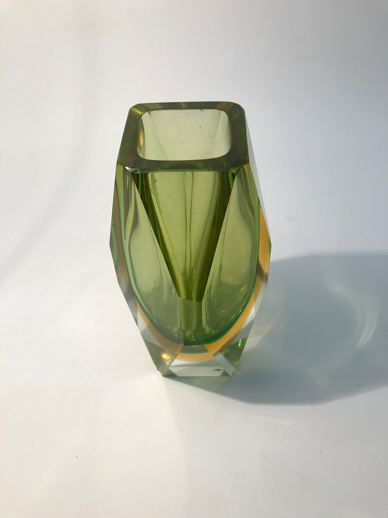 Green and yellow faceted Murano vase 3