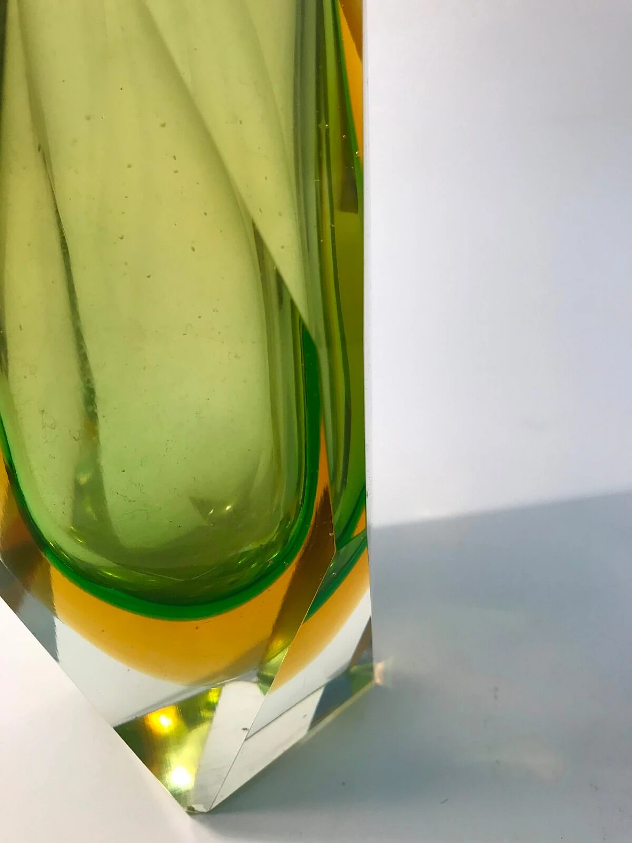 Vaso di Murano sfaccettato verde e giallo 5