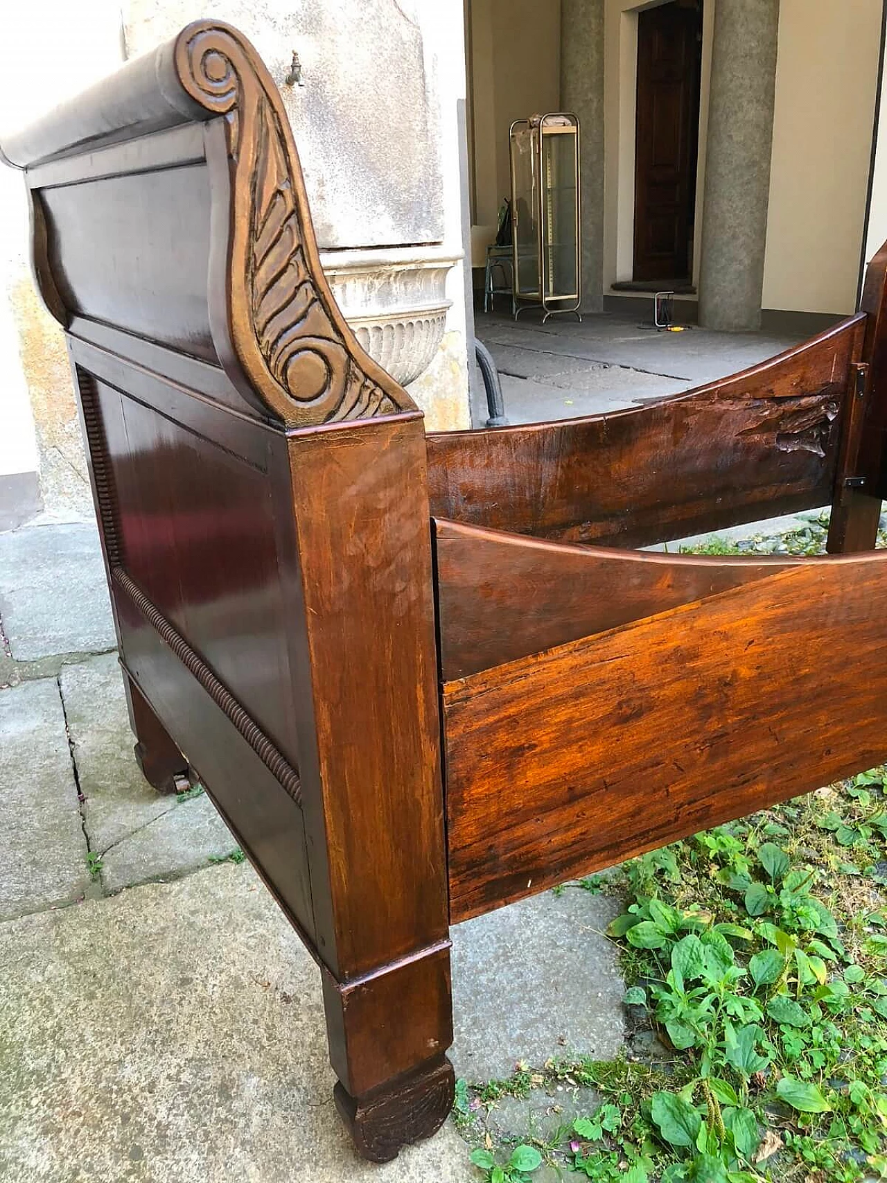 Empire style sleigh bed in walnut, Charles X, about 1830s 3