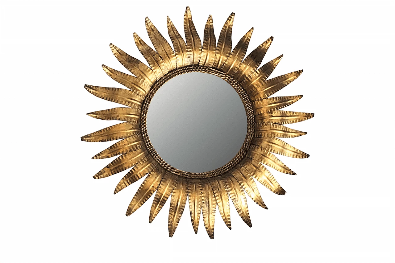 Specchio entro cornice dorata a forma di sole 1