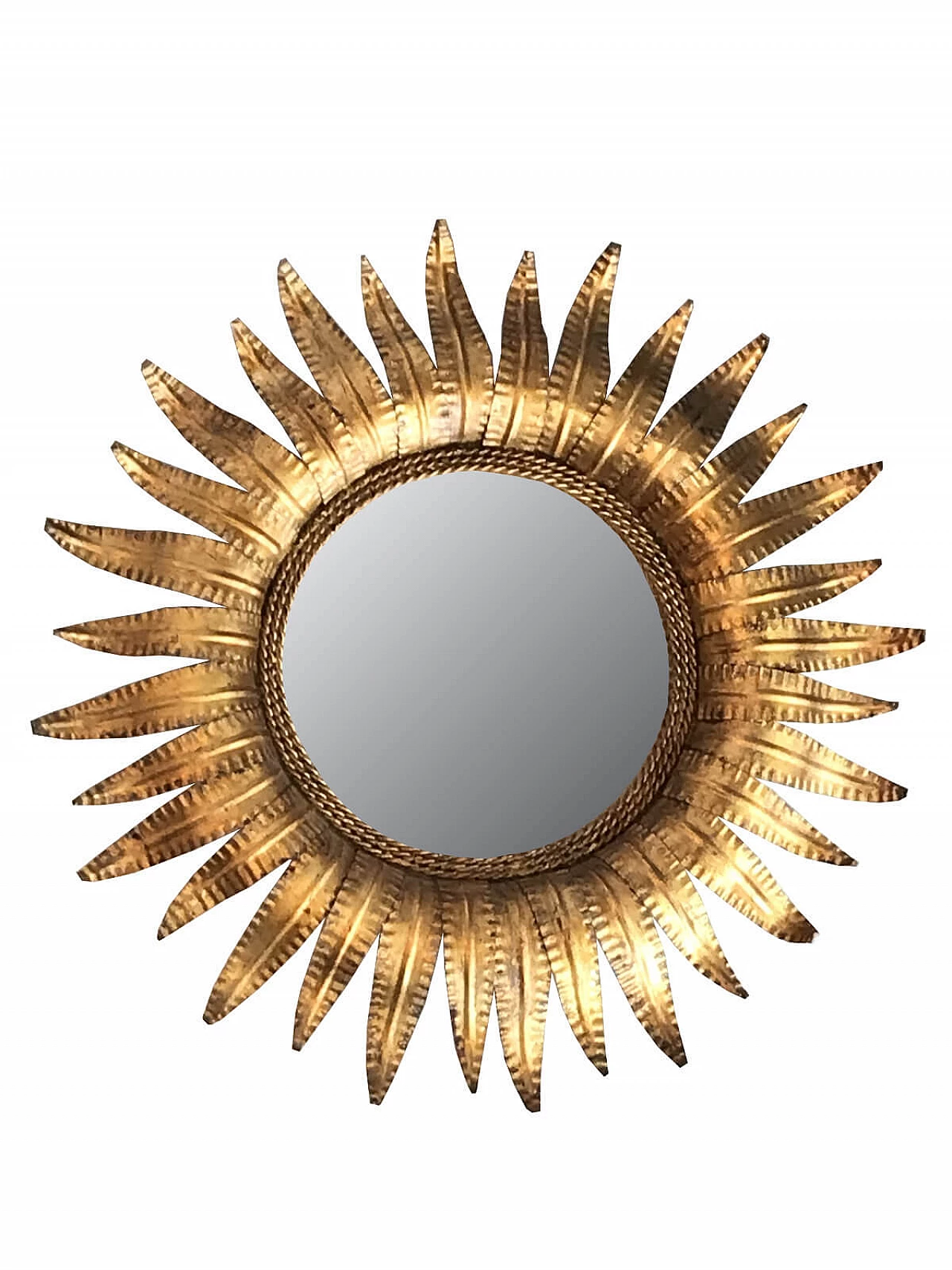 Specchio entro cornice dorata a forma di sole 4