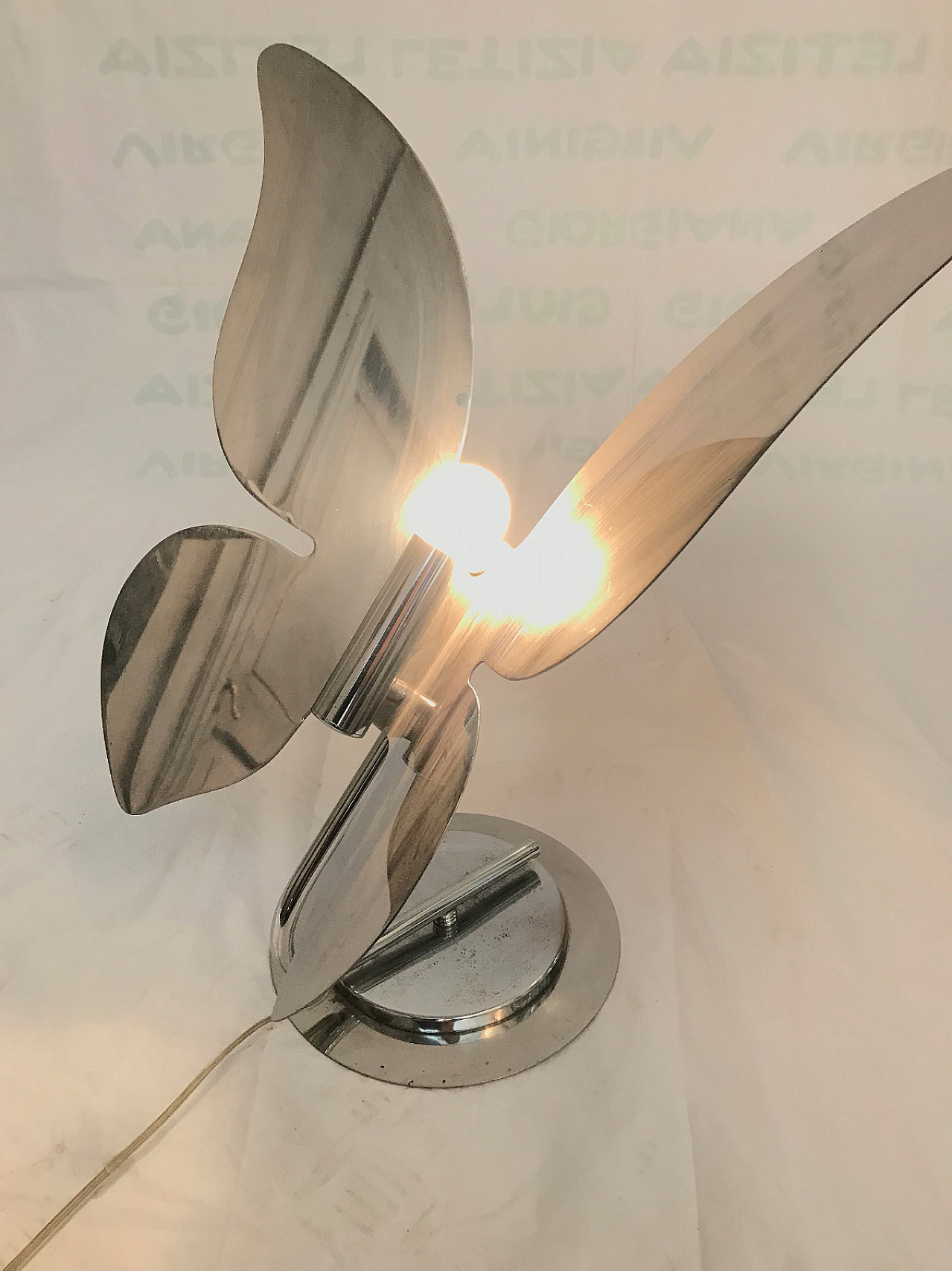 Pair of butterfly-shaped metal table lamps, 80s 4