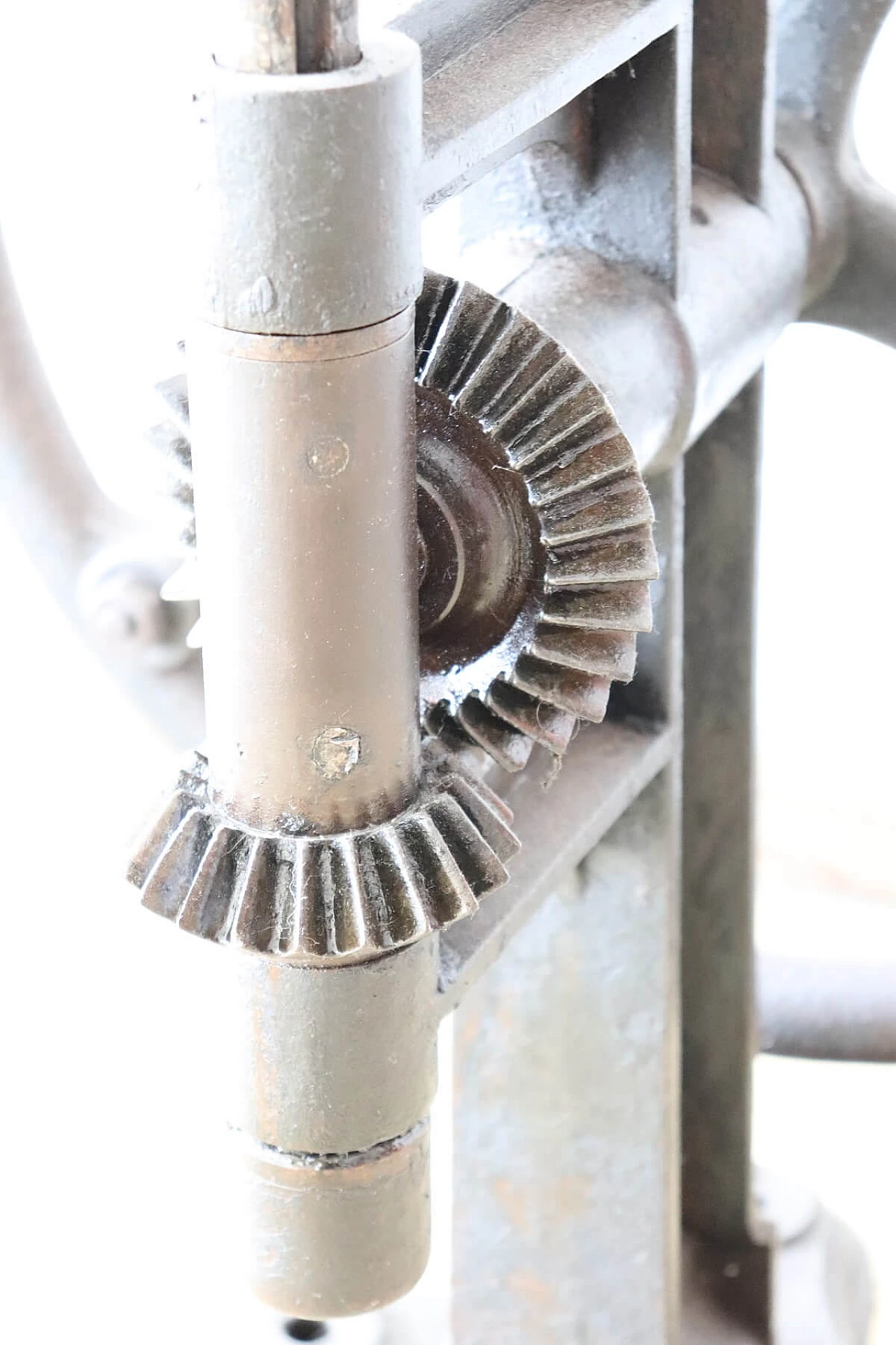 Raro grande trapano industriale in ferro inizi del Novecento articolo da museo 1071533