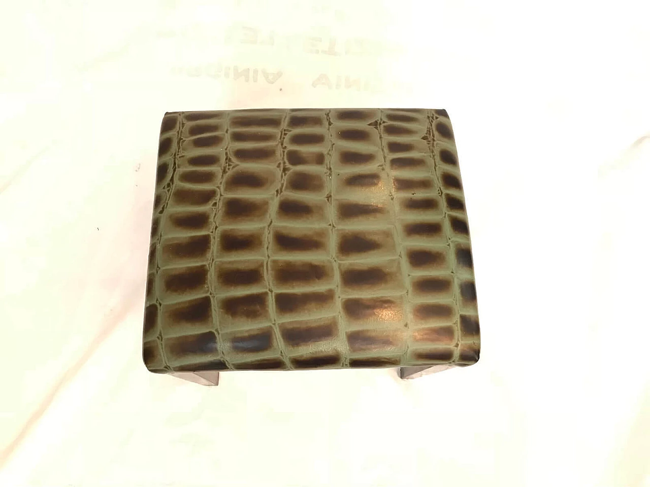 Pair of printed benches 4