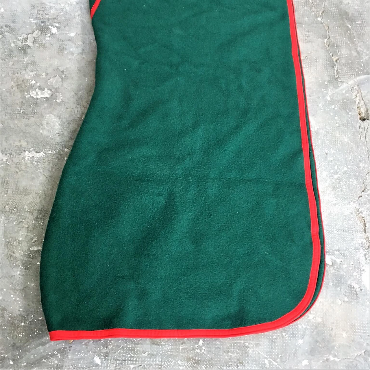 Green handmade Selleria Pariani blanket, pure new wool, red profiles and leather, 1980 1071708