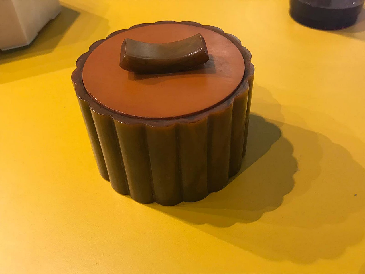 Scatolina in bachelite, toni arancio 1072636