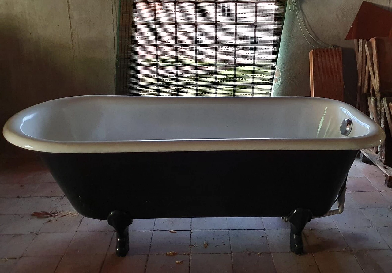 Enamelled cast iron bathtub, early twentieth century 1072828
