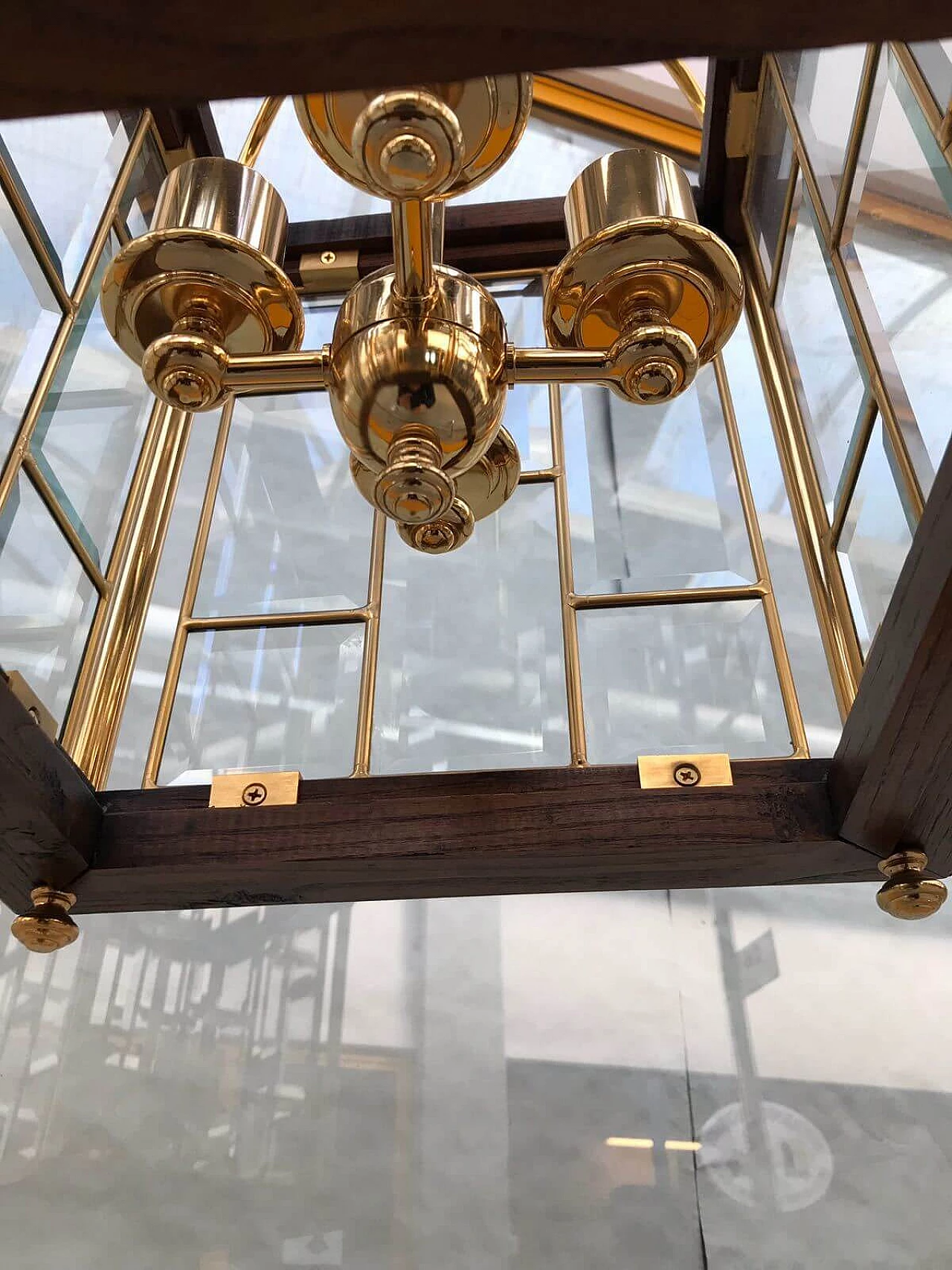 Lanterna in ottone e legno con vetri molati, anni ‘80 3