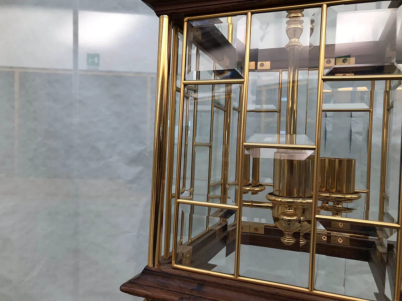 Lanterna in ottone e legno con vetri molati, anni ‘80 5