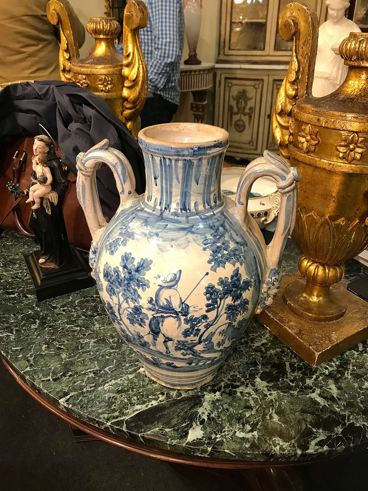 Neapolitan Vase  by Andrea Vaccari in blue painted majolica, 18th century 1073217