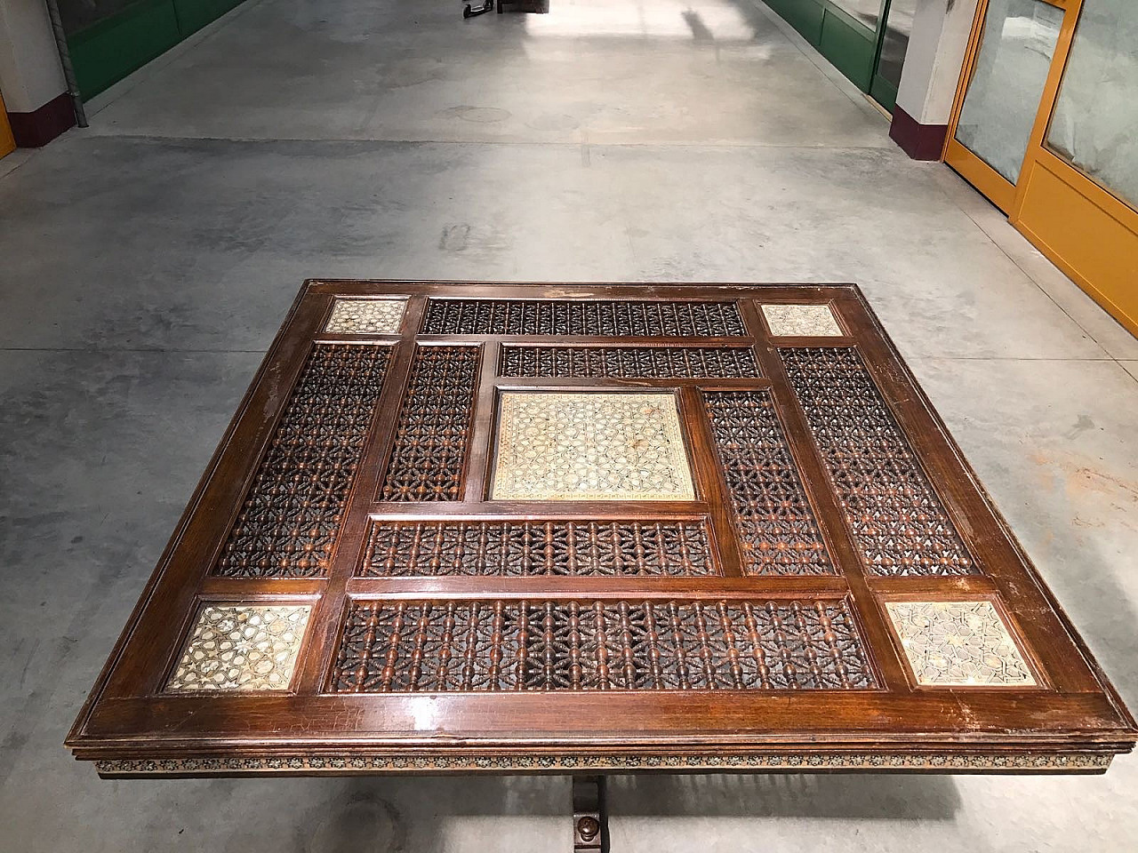 Syrian squared table with mother-of-pearl inlays, 30s 2