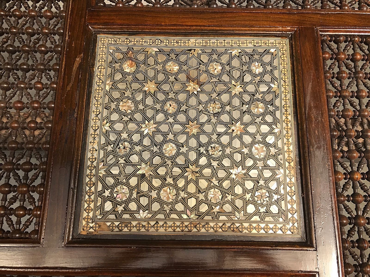Syrian squared table with mother-of-pearl inlays, 30s 7