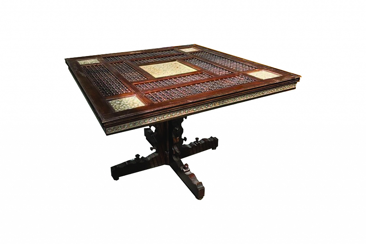 Syrian squared table with mother-of-pearl inlays, 30s 1
