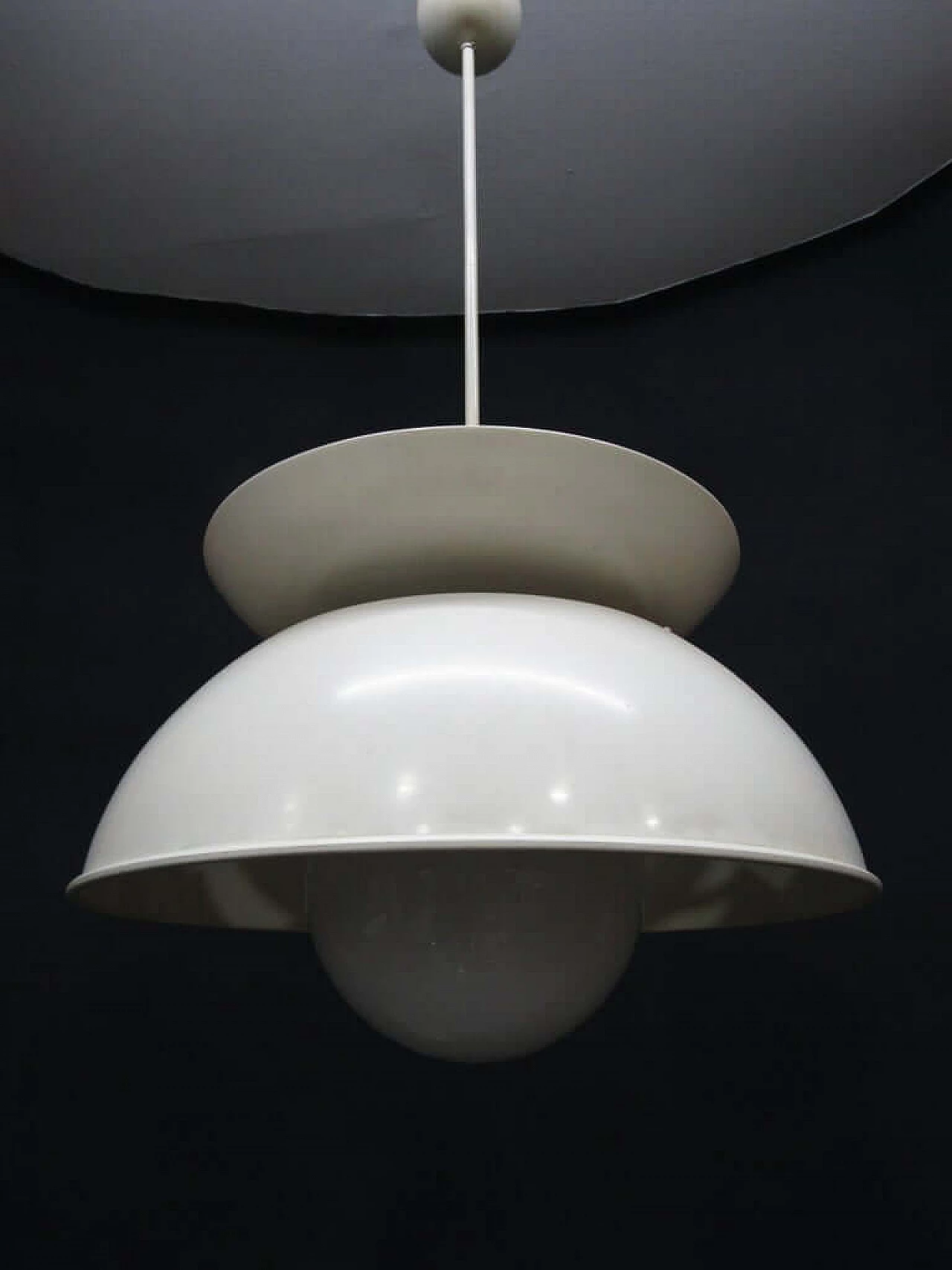 Lampada bianca Cetra di Vico Magistretti per Artemide, anni '60 1073779