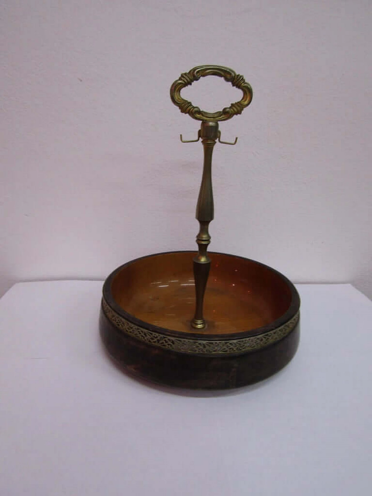 Mid-century Italian round bowl with handle by Aldo Tura, Italy, 50s 1073845