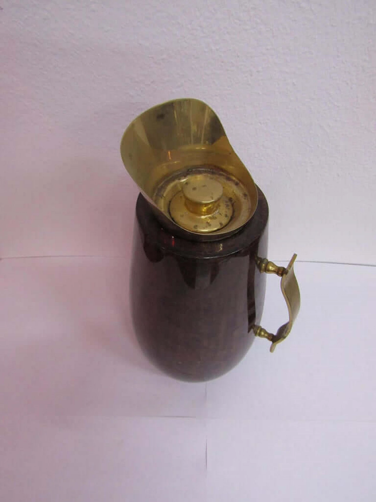 Caraffa in legno e pergamena, dettagli in ottone, di Aldo Tura, anni '50 1073861