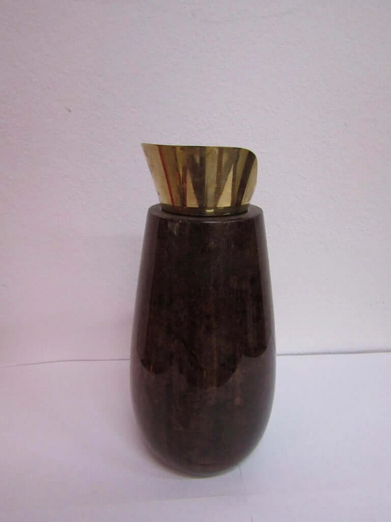 Caraffa in legno e pergamena, dettagli in ottone, di Aldo Tura, anni '50 1073864