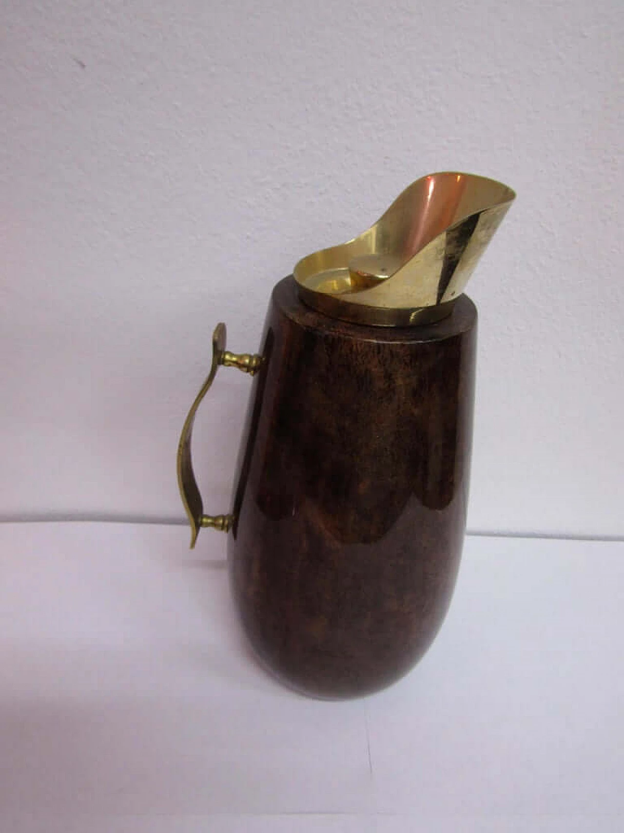 Caraffa in legno e pergamena, dettagli in ottone, di Aldo Tura, anni '50 1073867