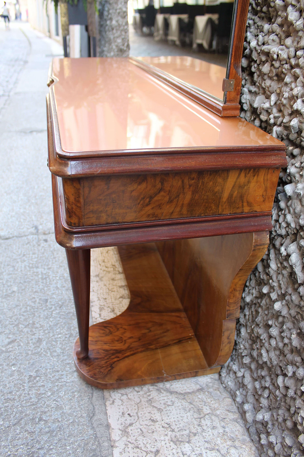 Large walnut and briar console table with glass top and mirror, Italy, 50s 1074104