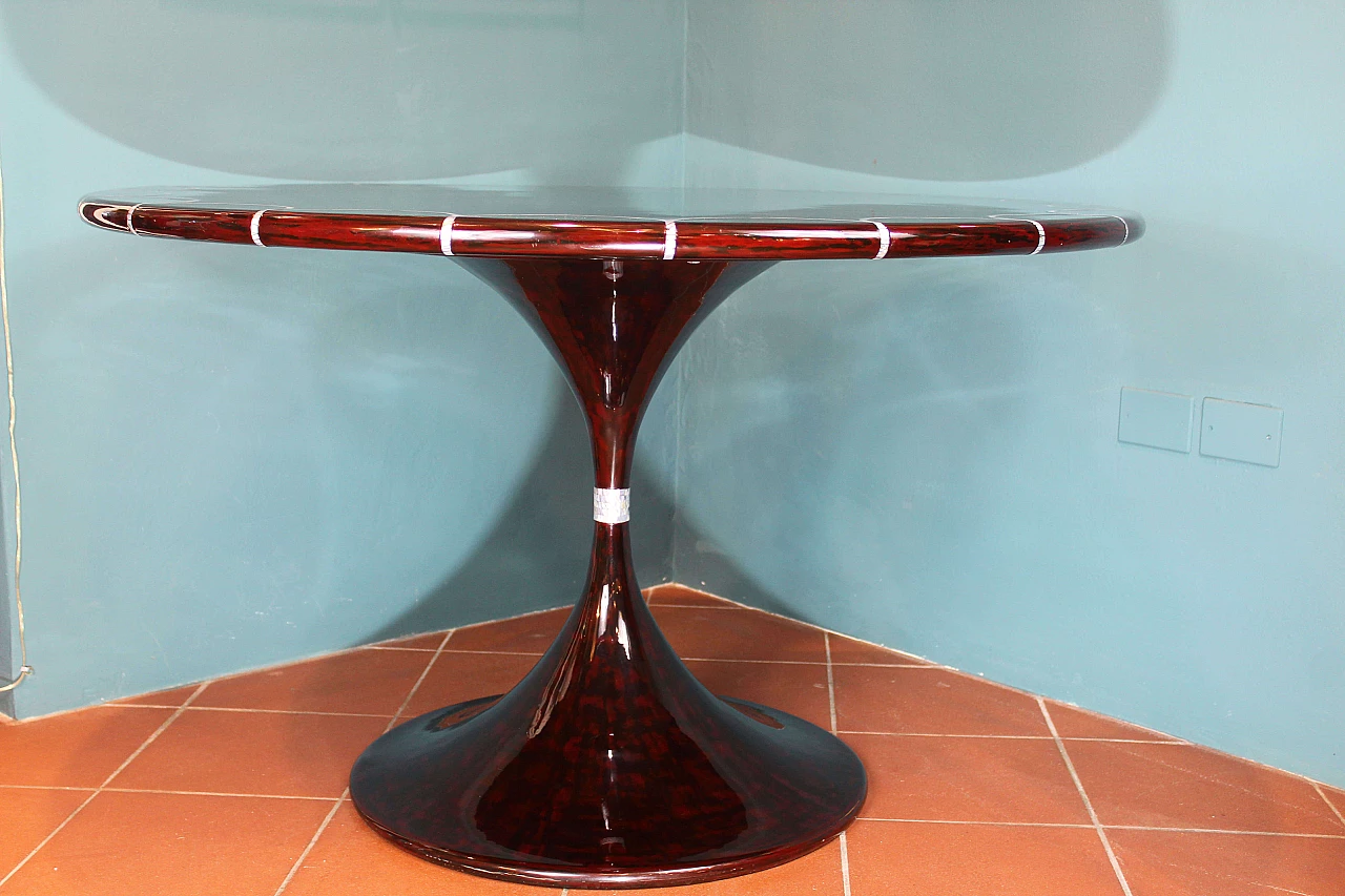 Turtle lacquered mahogany round table with mother-of-pearl inlays 1074162