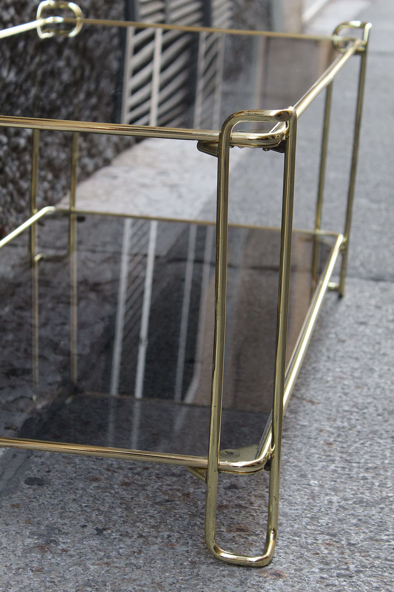 Rectangular brass & smoked glass coffee table, Italy, 70s 1074184
