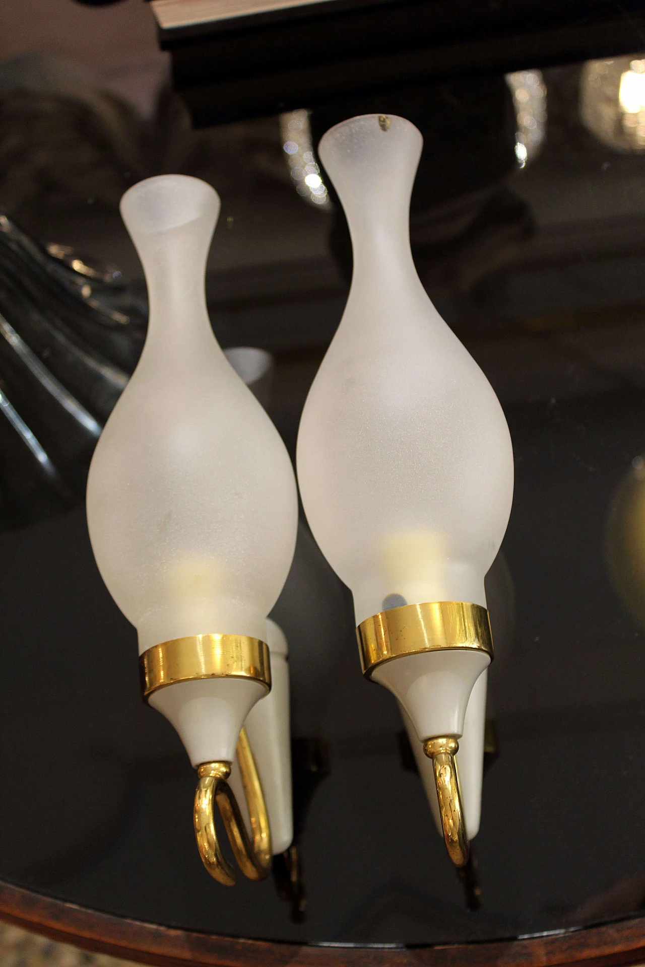 Pair of Italian sconces in brass and satin-finish glass, Italy, 1950s 1074198