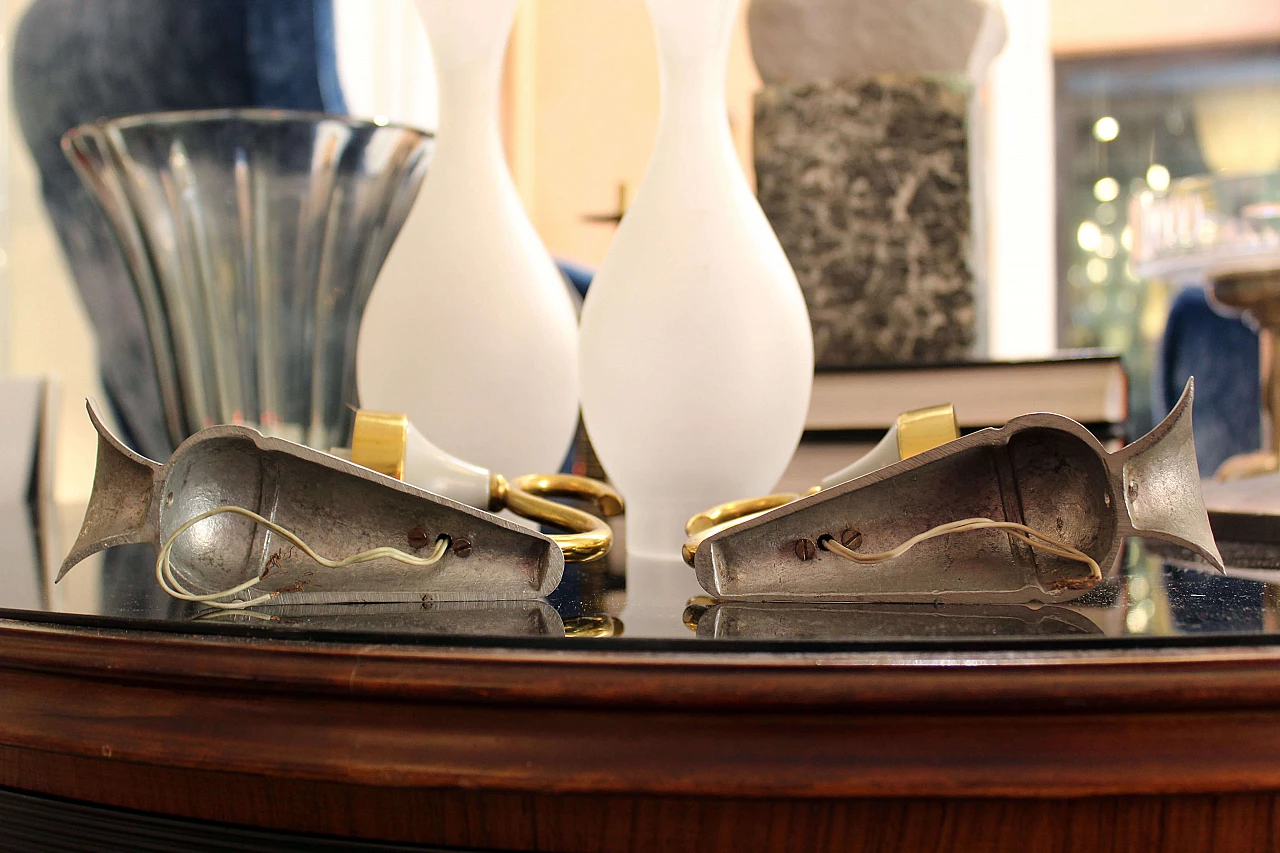 Coppia di applique in ottone e vetro satinato, Italia, anni '50 1074201