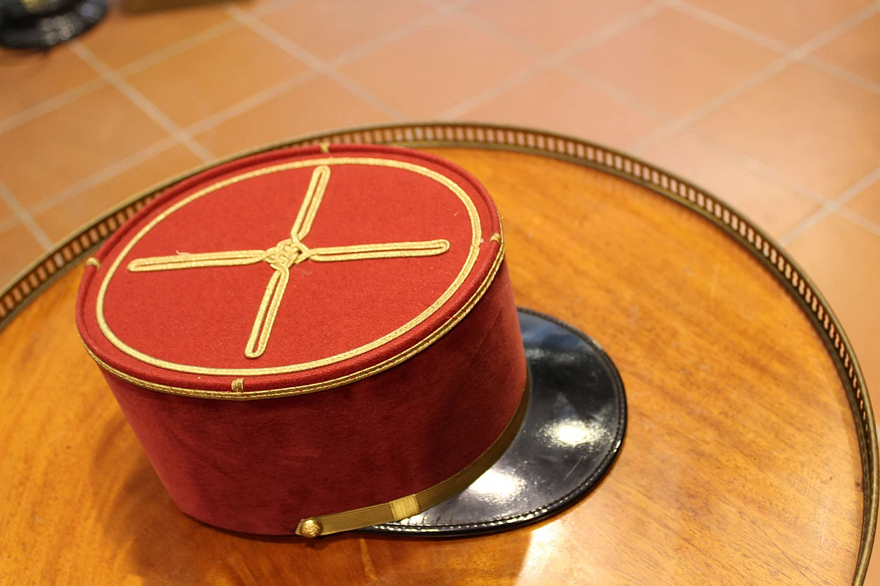 Red velvet French Gendarmerie hat made for the theatre, 60s 1074769