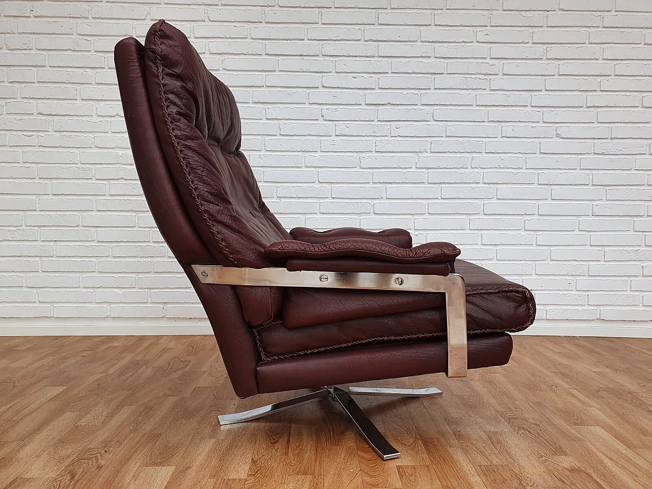Swedish loungechair by Arne Norell, leather and chrome steel,  70s 1075047