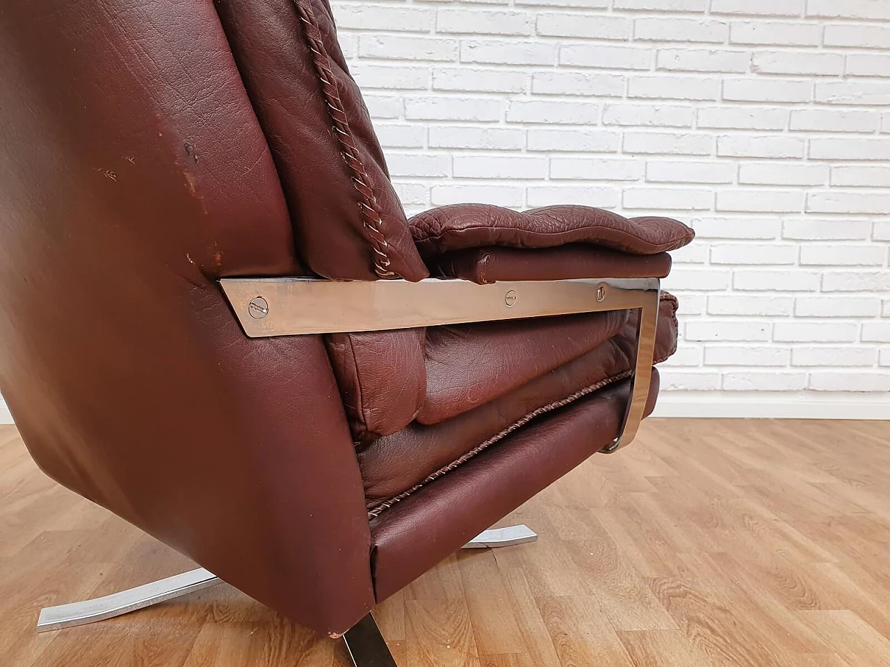 Swedish loungechair by Arne Norell, leather and chrome steel,  70s 1075050