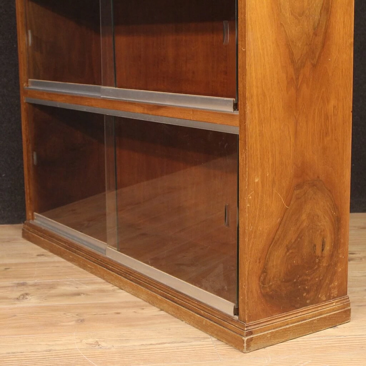 Pair of Italian walnut bookcases 1075217