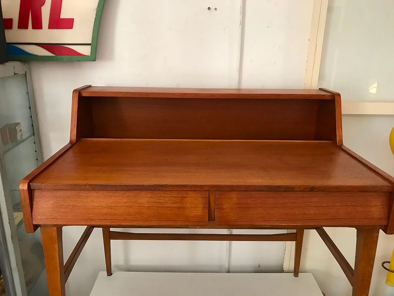 Scrittoio scandinavo in teak anni '60 2